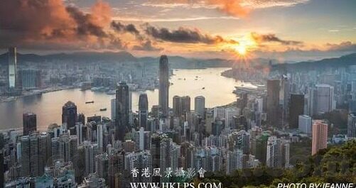 人妻麻豆av-糅合现实与艺术，人妻角色在当代文化中的多维审视